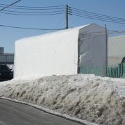 Abri pour clôture